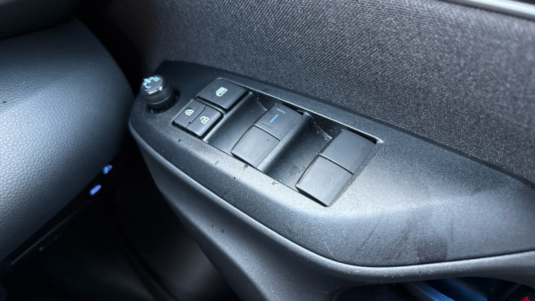 Toyota Yaris Cross 1.5 Hybrid Design 5dr CVT Hybrid Estate